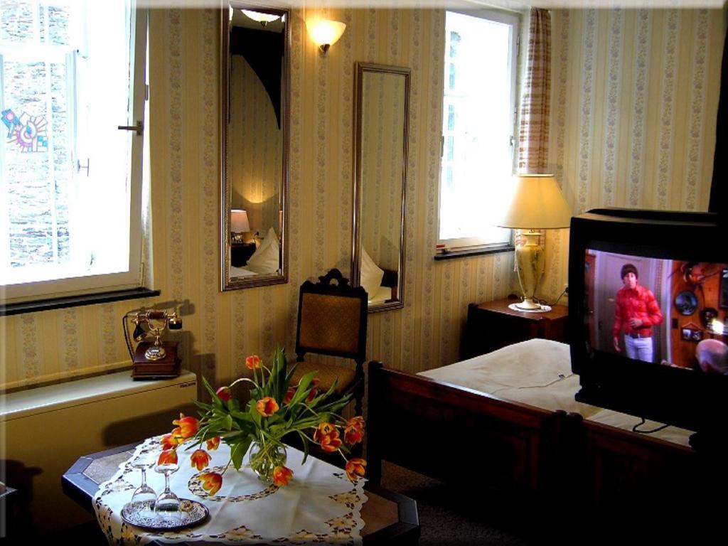 Hotel Graf Rolshausen Monschau Pokój zdjęcie